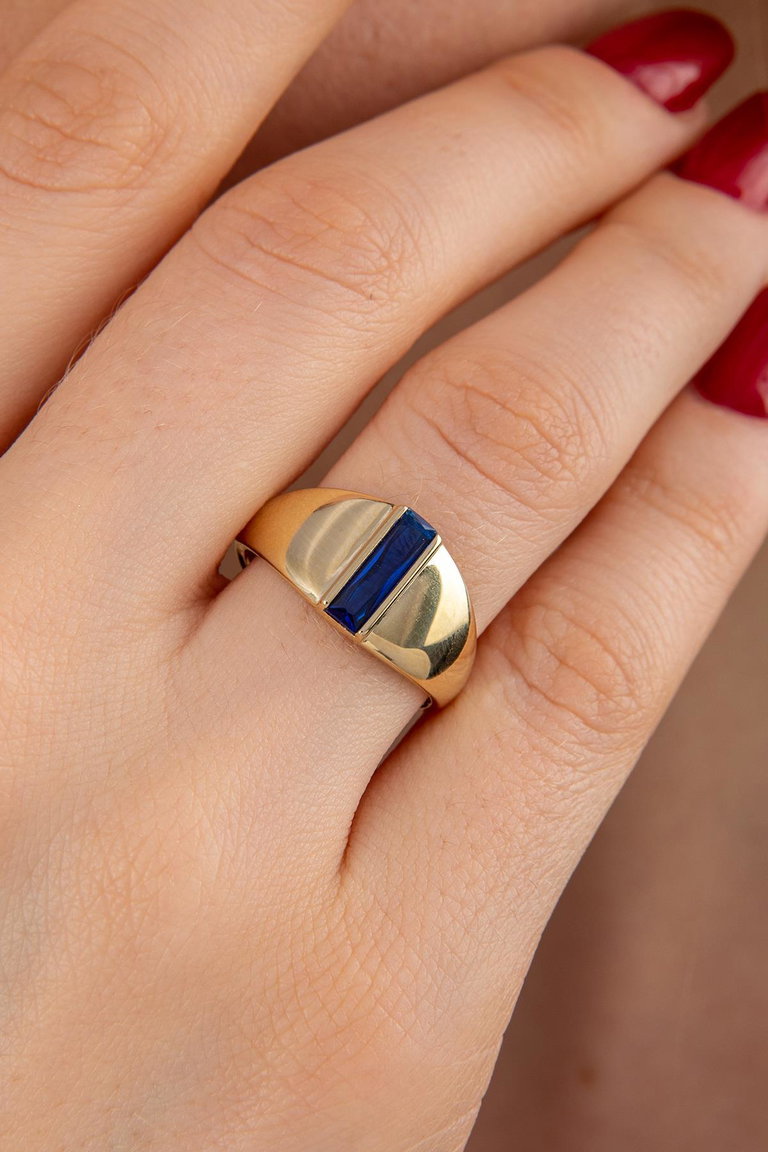 14 Ayar Altın Safir Taşlı Oval Yüzük